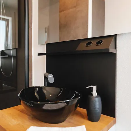 Appartement Neu I Stilvoll I Boxspring I Smart Tv I Zentral